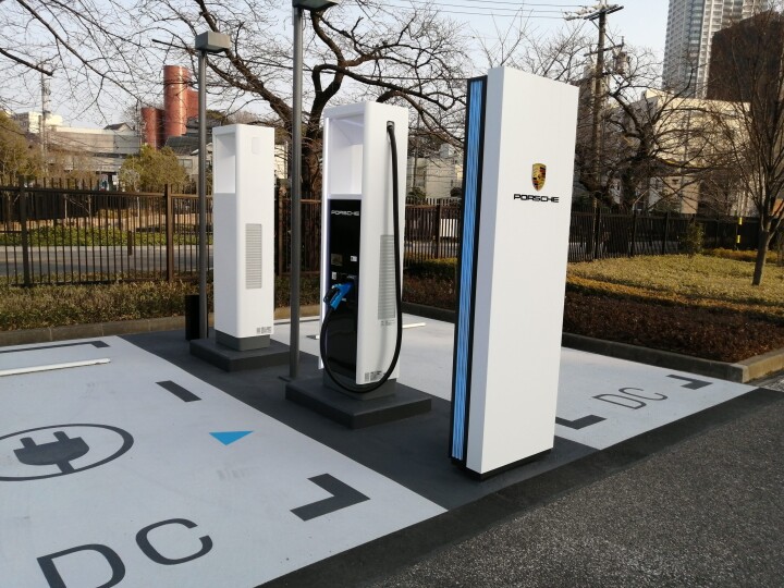 ポルシェ ターボチャージングステーション設置のお知らせ